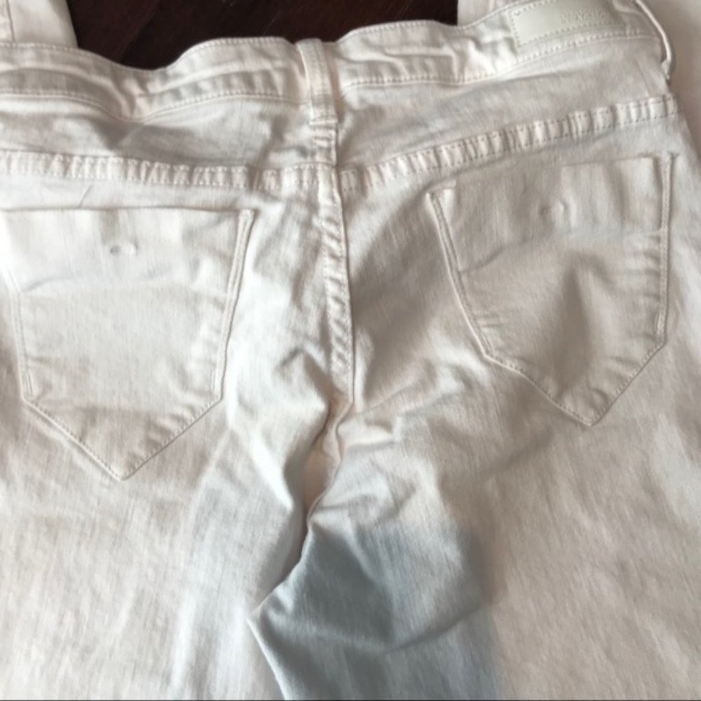 Kenneth Cole Reaction Distressed Denim Crops sz 4 - Picture 4 of 5